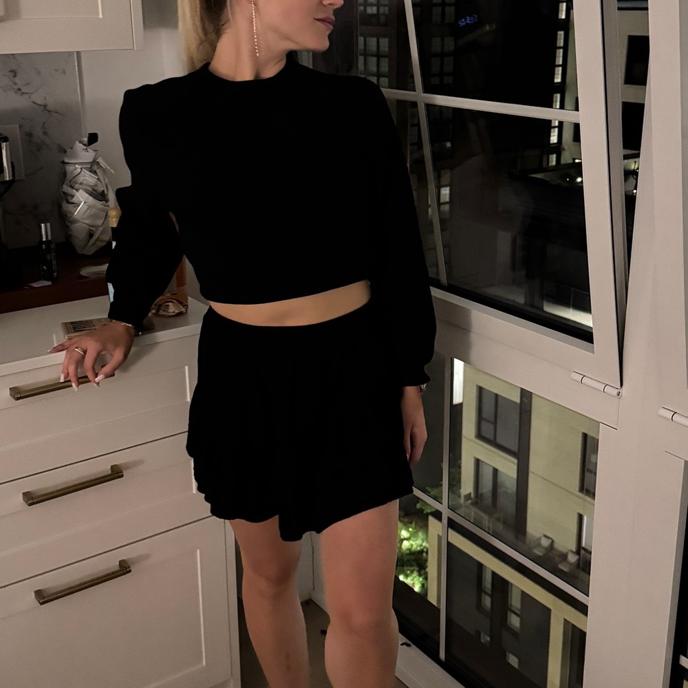 H&M sweater top - Picture 3 of 7